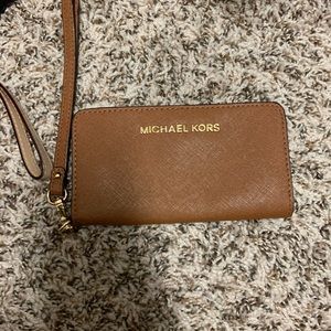 MK wristlet